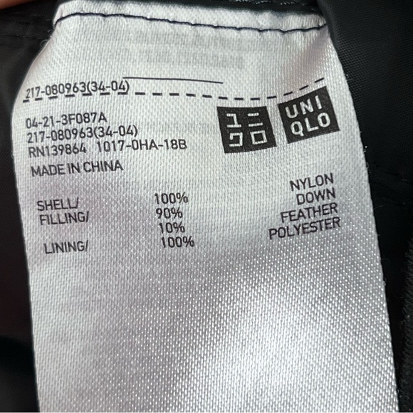 Uniqlo Women’s ULTRA LIGHT DOWN Hooded VEST Size Large Grey Black Checkered - Picture 7 of 10